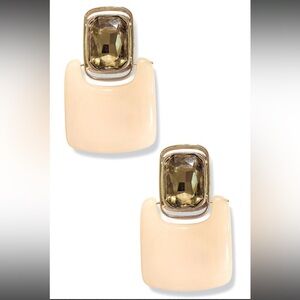 NWOT Elegant Gold and Cream Earrings